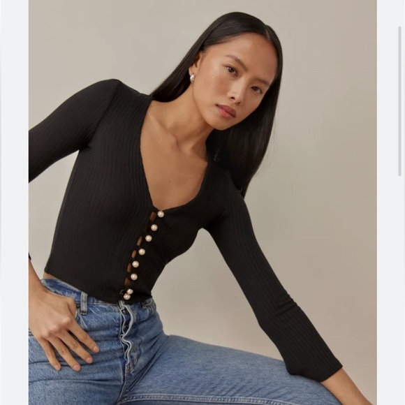 Reformation Tops - Reformation Gellar Black Ribbed Knit Top. Size S